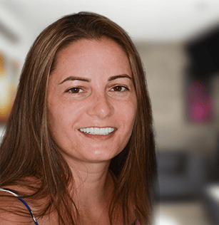 patient with zirconia dental implants in cancun