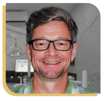 before shoot of a man with denture in bad shape